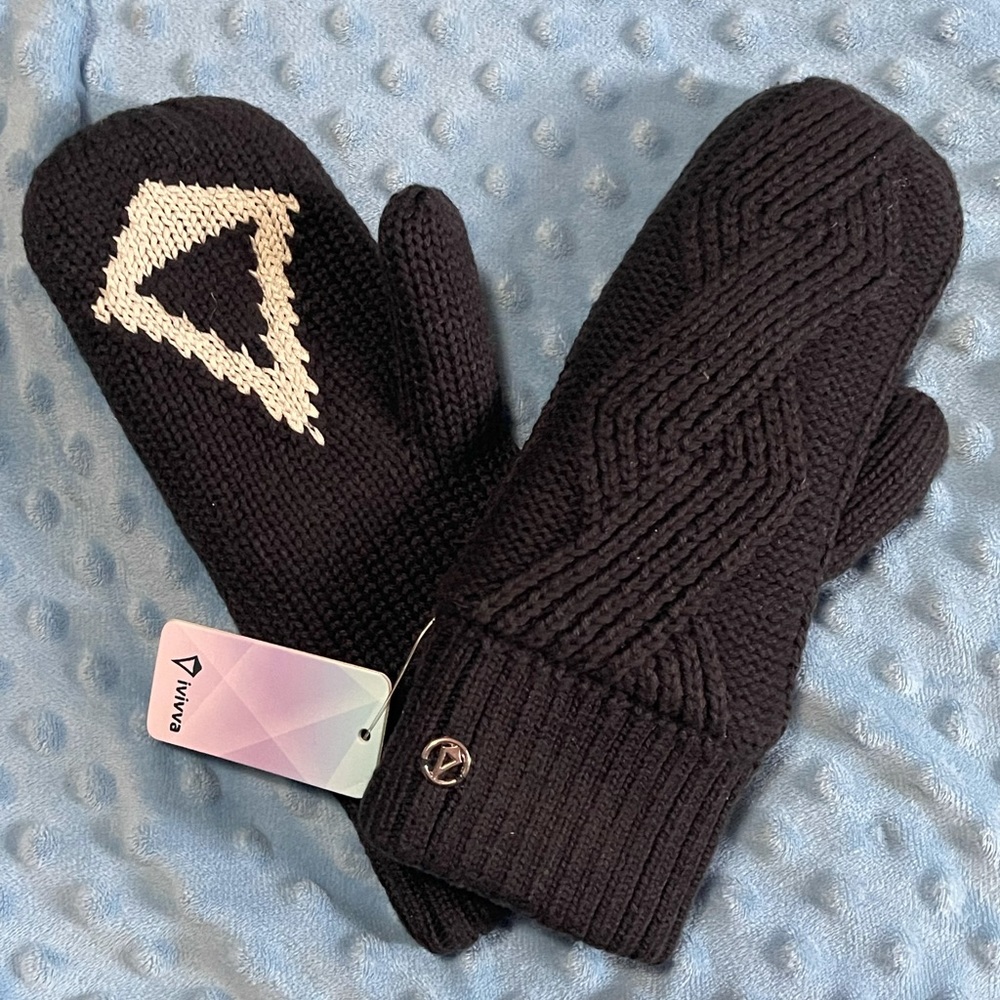 🤍🖤 New Ivivva by Lululemon Glow Warm Up Reflective Mittens 🖤🤍
